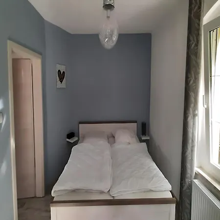 Apartment Lakeside Family Escape, Cleaning Included *