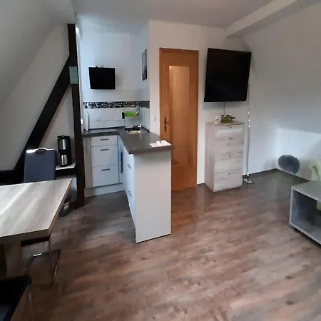 Apartment Lakeside Family Escape, Cleaning Included *